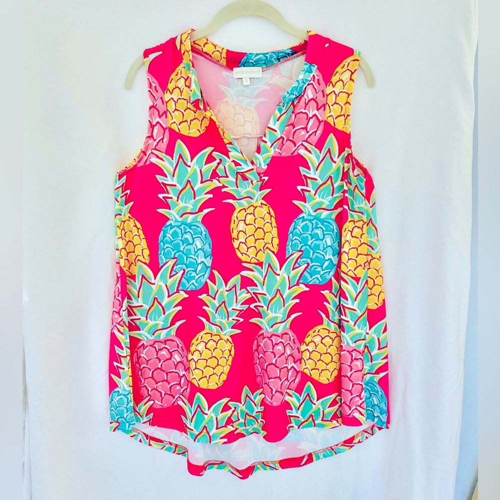 Simply Southern tunic in size small